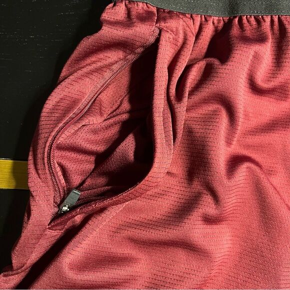 Leg3nd Men’s Shorts Size Large Color Wine EUC - Picture 5 of 11